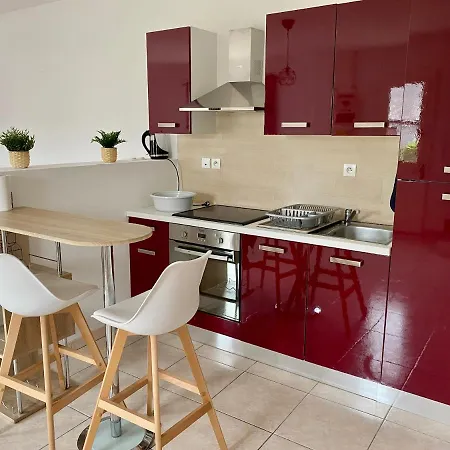 Sully-sur-loire: Agréable maison en centre ville Esterno foto
