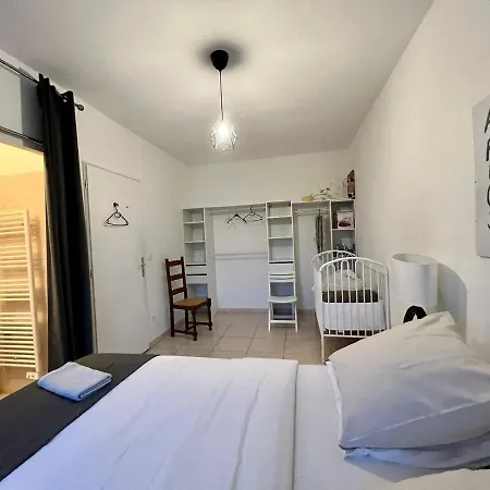 Sully-sur-loire: Agréable maison en centre ville Esterno foto
